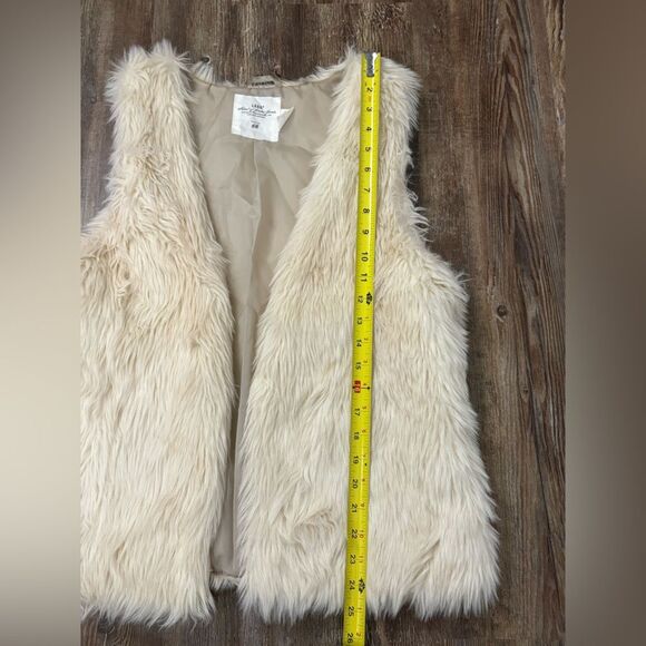 H&M L.O.G.G. Off White Faux Fur Gilet Sleeveless Vest Size Medium Showgirl Boho - Picture 6 of 8